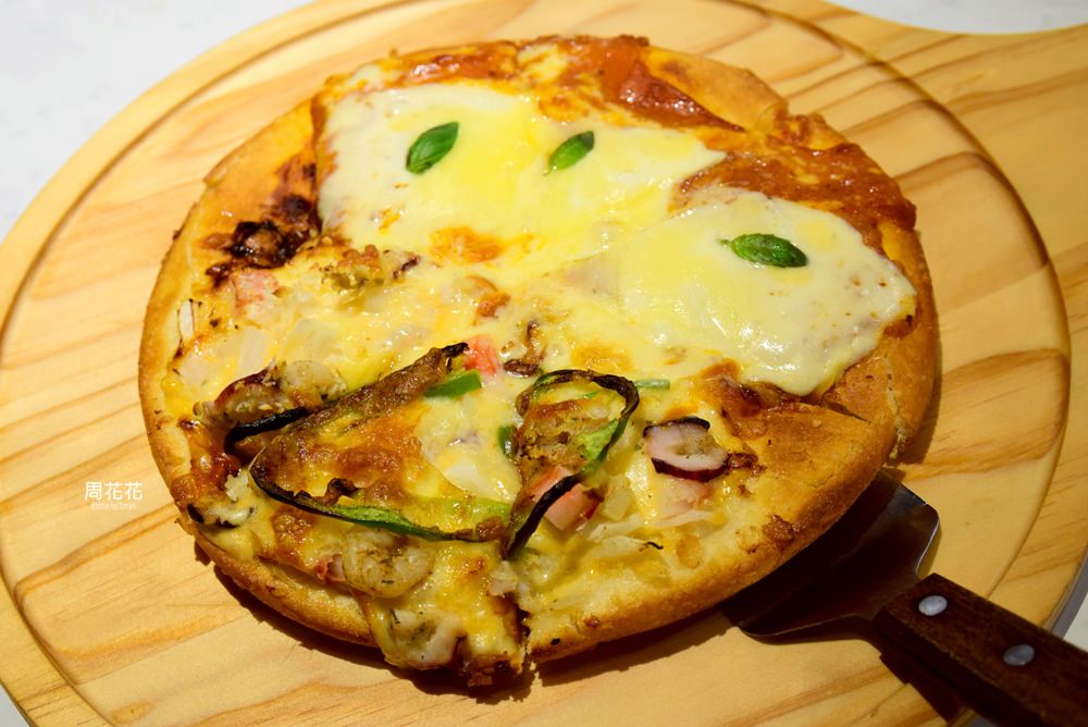 【台北食記】Mug Pizza 來自香港的極品披薩！四種起司濃到最高點！東區忠孝復興站美食推薦