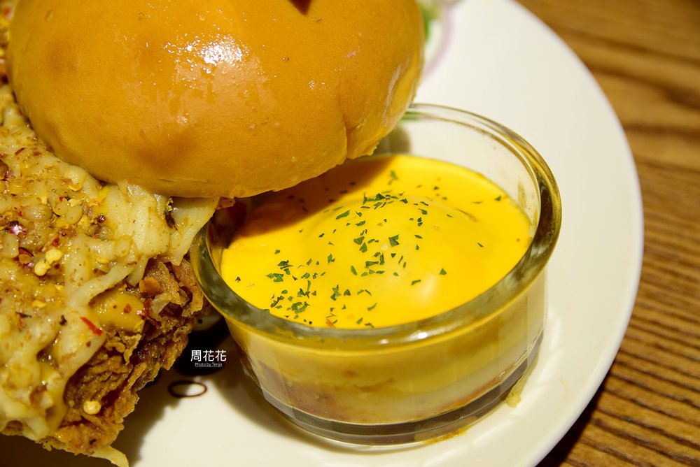 【台北食記】Bravo Burger發福廚房 超人氣大份量漢堡名店！台大公館聚會餐廳推薦！