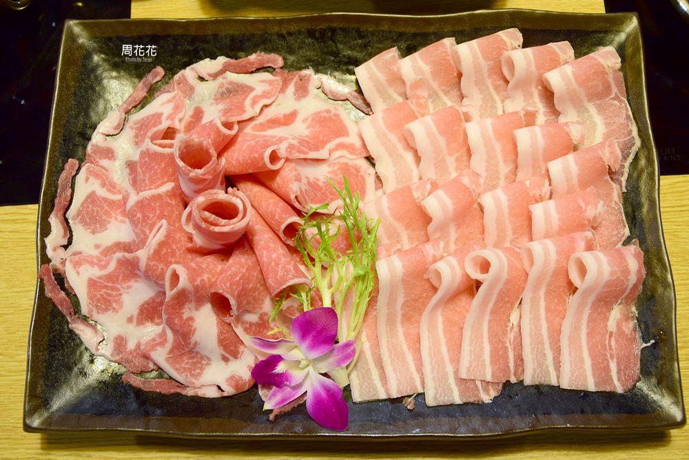 【台北食記】小滿鍋物 東區火鍋店推薦！16盎司雙拼大肉盤，大口吃肉有夠過癮
