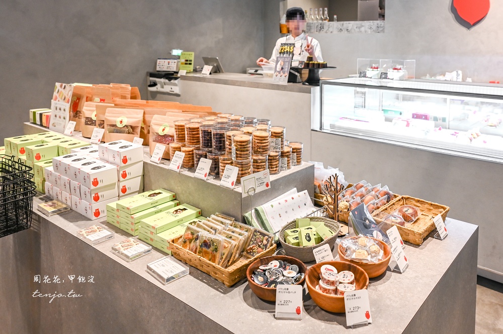 【大通公園美食】佐藤咖啡 我心中最好吃的札幌聖代推薦！北海道最潮宵夜排隊甜點也要吃