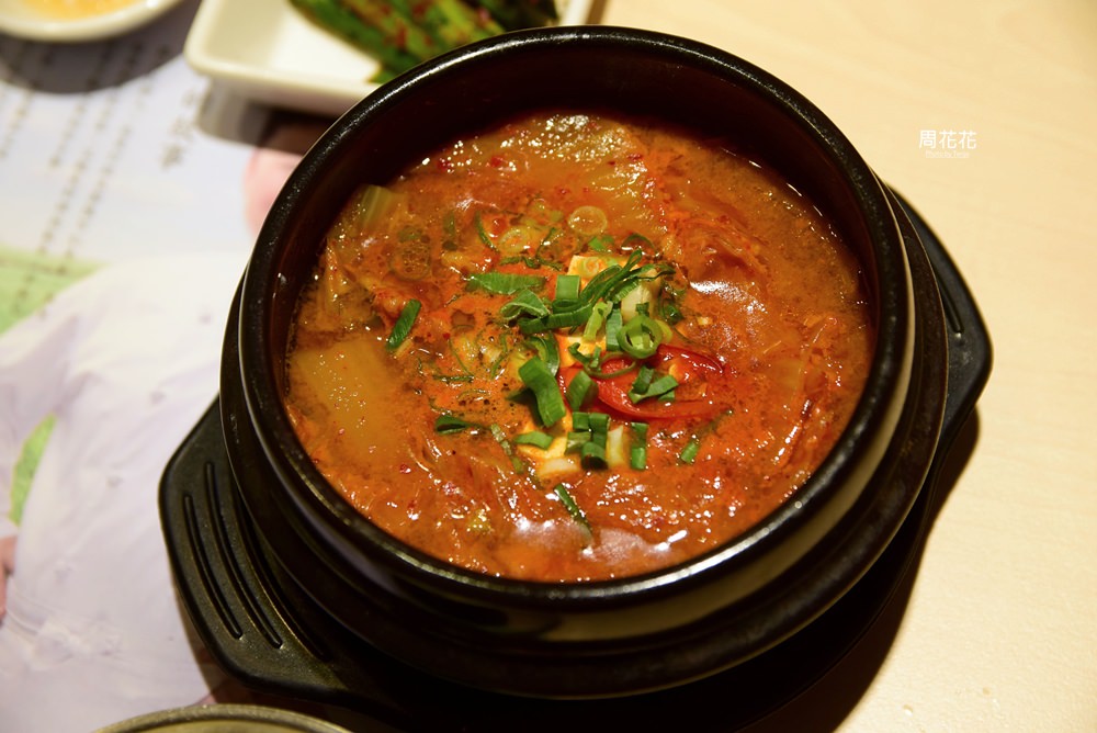 【台北食記】韓品肋排 神好吃韓式料理！小菜、生菜、白飯無限續吃到飽