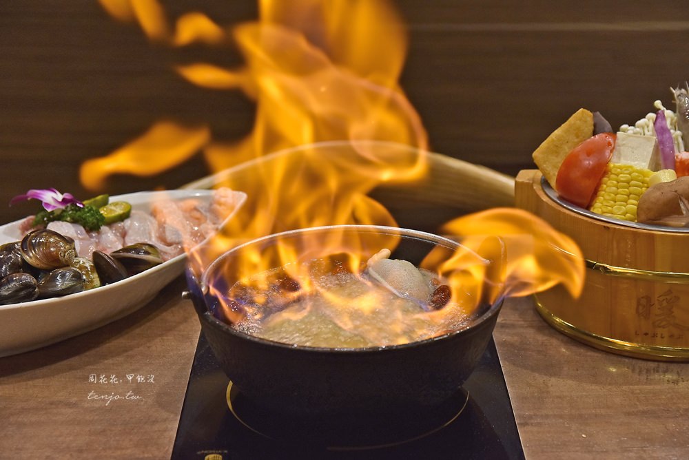 【基隆美食】暖鍋物 食尚玩家推薦噴火燒酒雞鍋！新鮮龍蝦海鮮火鍋，菜盤可換肉盤