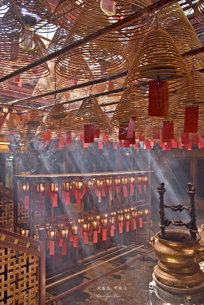 【香港上環景點】文武廟 百年法定古蹟裡的塔香佛光，香港ig拍照攝影勝地