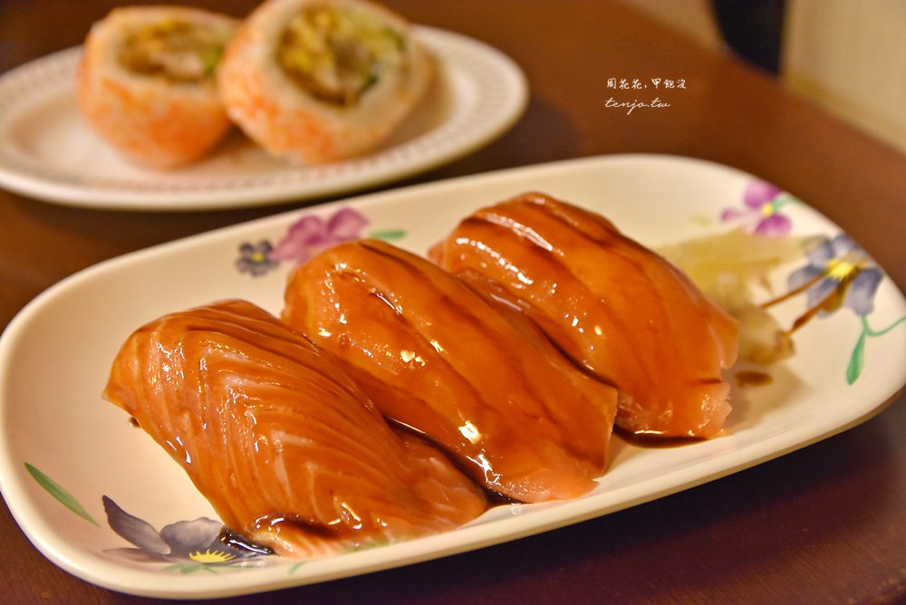 【西門町美食】三味食堂 巨無霸鮭魚握壽司cp值超高！韓國人排隊也要吃的日本料理