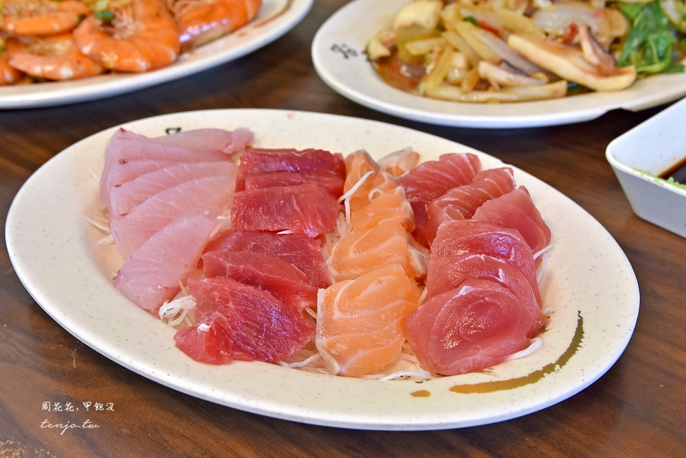 【台東富岡漁港美食】阿宏的魚店 隱藏版高cp值海鮮餐廳！24片生魚片只要200元