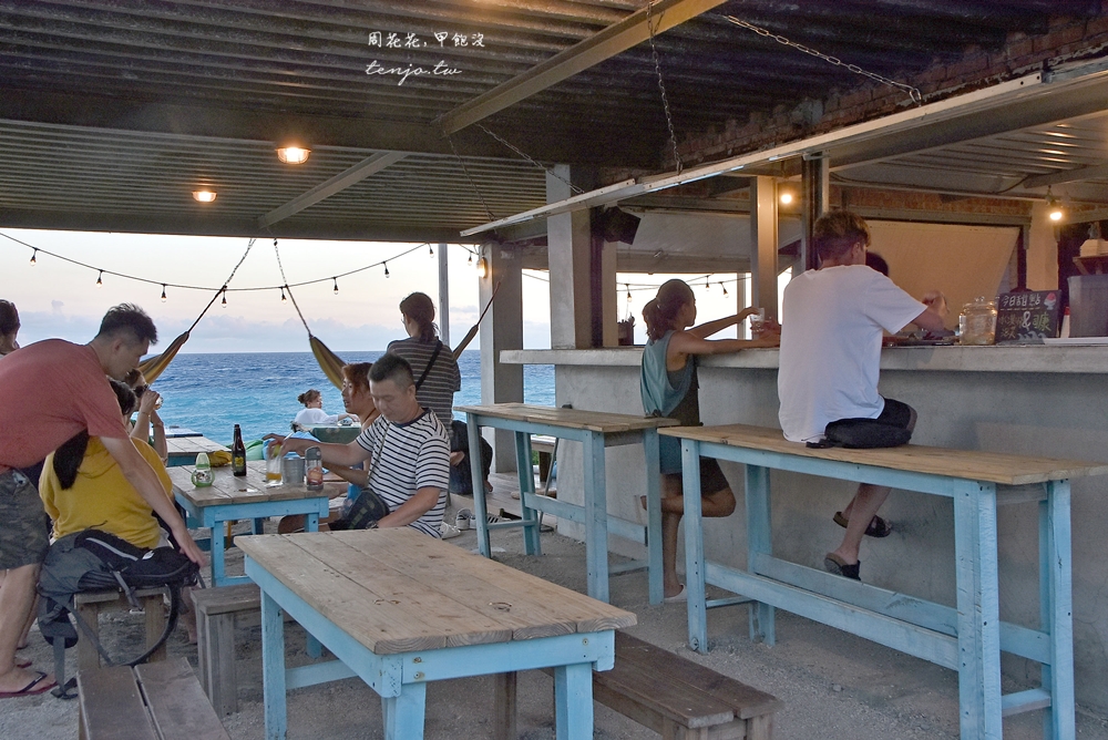 【蘭嶼美食酒吧】蘭嶼旅人·Rover 海景療癒系餐廳坐擁夕陽星空！ig拍照人氣景點