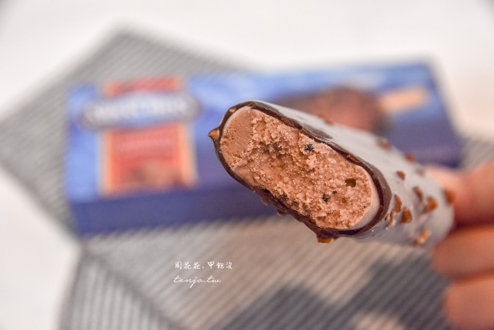 【便利商店零食推薦】Swiss Miss可可餅乾、巧克力冰棒，萊爾富限定巧克力控吃起來！