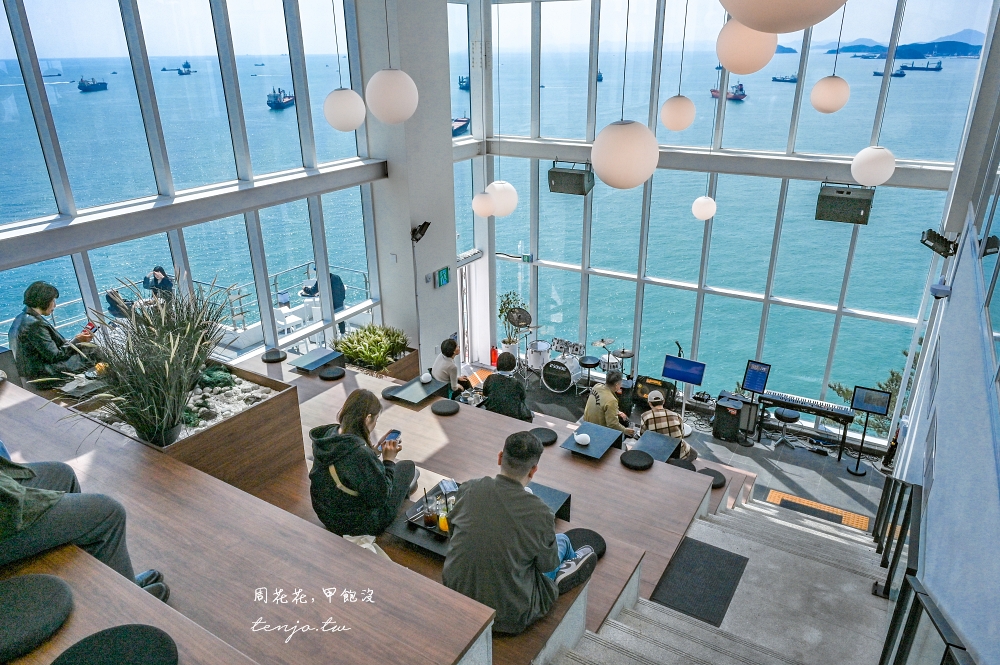 【影島咖啡廳推薦】THRILL ON THE MUG 超美釜山海景咖啡店！玻璃屋露天看海座位區