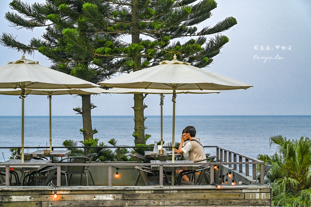 【宜蘭蘇澳咖啡廳推薦】笑ㄟCafe 海景夜景一次滿足！菜單必點窯烤披薩寵物友善更加分