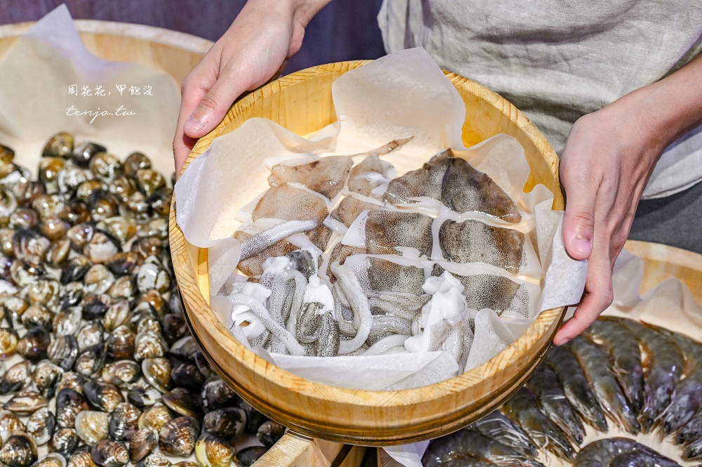 【新北土城美食】初韓式鍋物料理 菜單推薦必點雪濃湯一隻雞！爆蛋醬蟹想吃記得提早預約