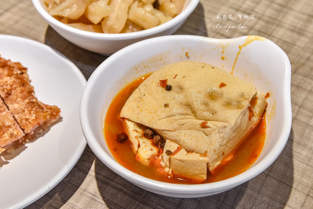 【台南中西區小吃】福泰飯桌第三代 米其林必比登推薦美食!菜單必點肉燥飯魚皮魚丸湯 【台南中西區小吃】福泰飯桌第三代 米其林必比登推薦美食!菜單必點肉燥飯魚皮魚丸湯