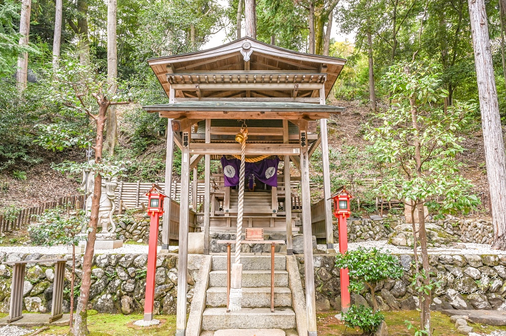 【京都景點】御髪神社 日本唯一頭髮神社！超人氣嵐山景點推薦，御守紅到還有網路代購