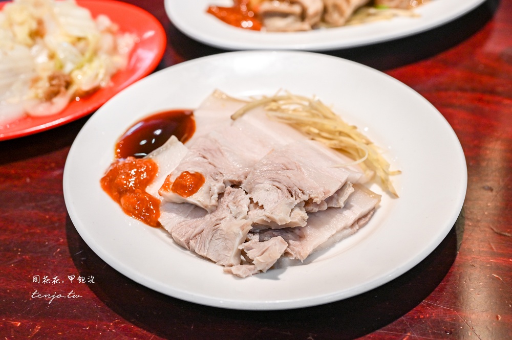 【延三夜市美食推薦】雄嘉義雞肉飯 大同區50年老店！無雷菜單小菜滷菜湯品隨便點都好吃