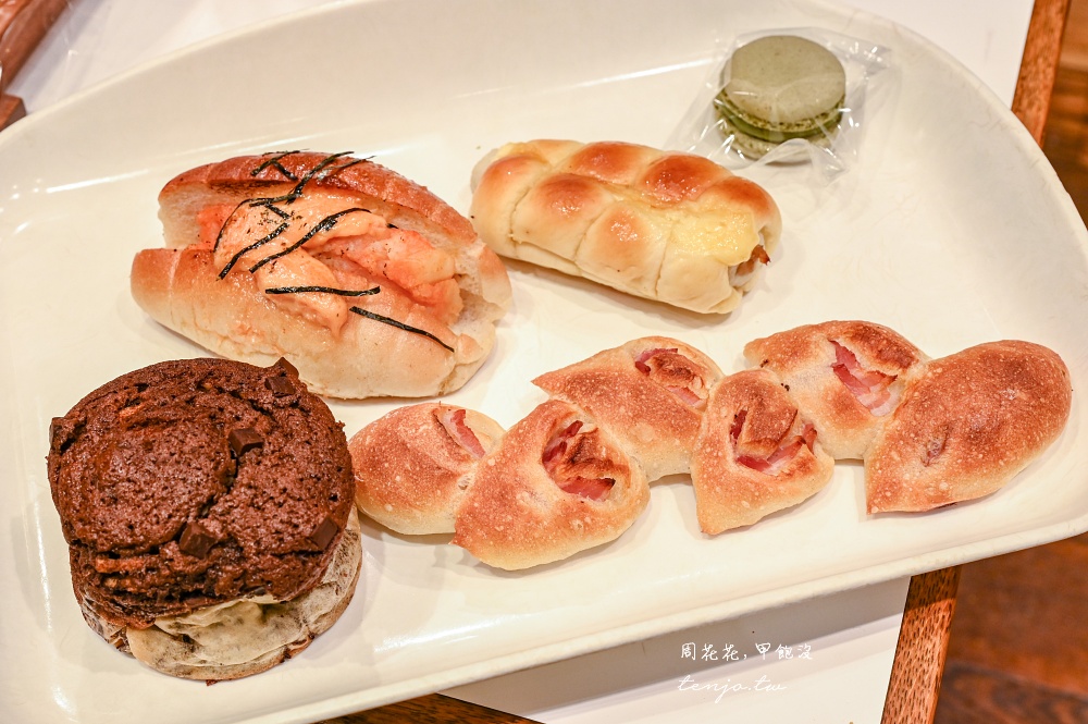 【北海道札幌美食】Donguri Odori 大通公園超好吃麵包店推薦！必買竹輪麵包便宜品項多