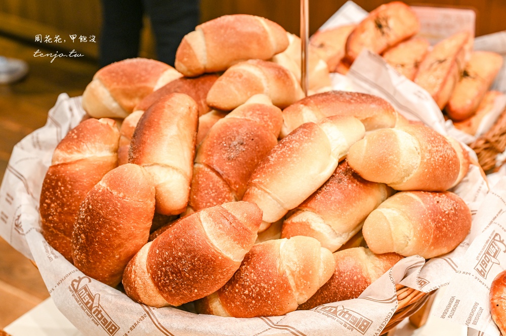 【北海道札幌美食】Donguri Odori 大通公園超好吃麵包店推薦！必買竹輪麵包便宜品項多