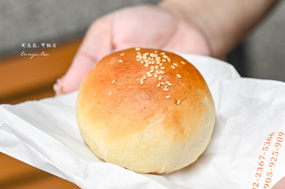 【台大公館美食】大山東餅舖 水源市場傳承三代手工烤包子饅頭！蔥肉包蟹殼黃好吃推薦