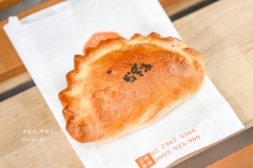 【台大公館美食】大山東餅舖 水源市場傳承三代手工烤包子饅頭！蔥肉包蟹殼黃好吃推薦