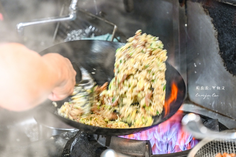 【台大公館美食】龍記炒燴 水源市場必吃美食推薦！菜單三鮮炒飯干炒牛河皆一絕鑊氣十足