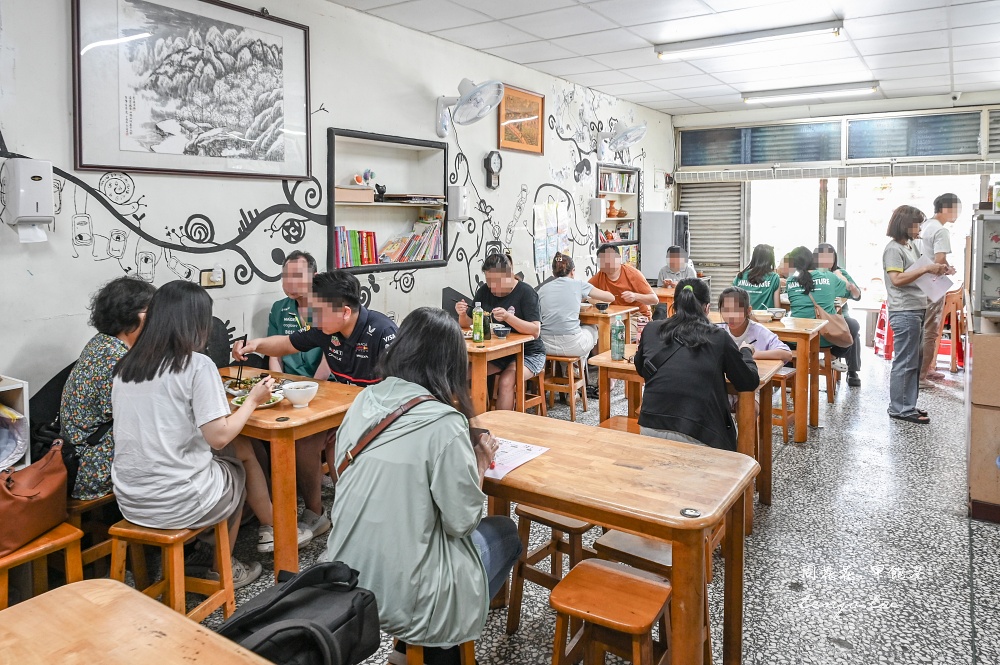 【宜蘭蘇澳麵店】王家麵舖 在地隱藏版美食推薦!菜單必點手工水晶餃炸醬麵好吃便宜 【宜蘭蘇澳麵店】王家麵舖 在地隱藏版美食推薦!菜單必點手工水晶餃炸醬麵好吃便宜