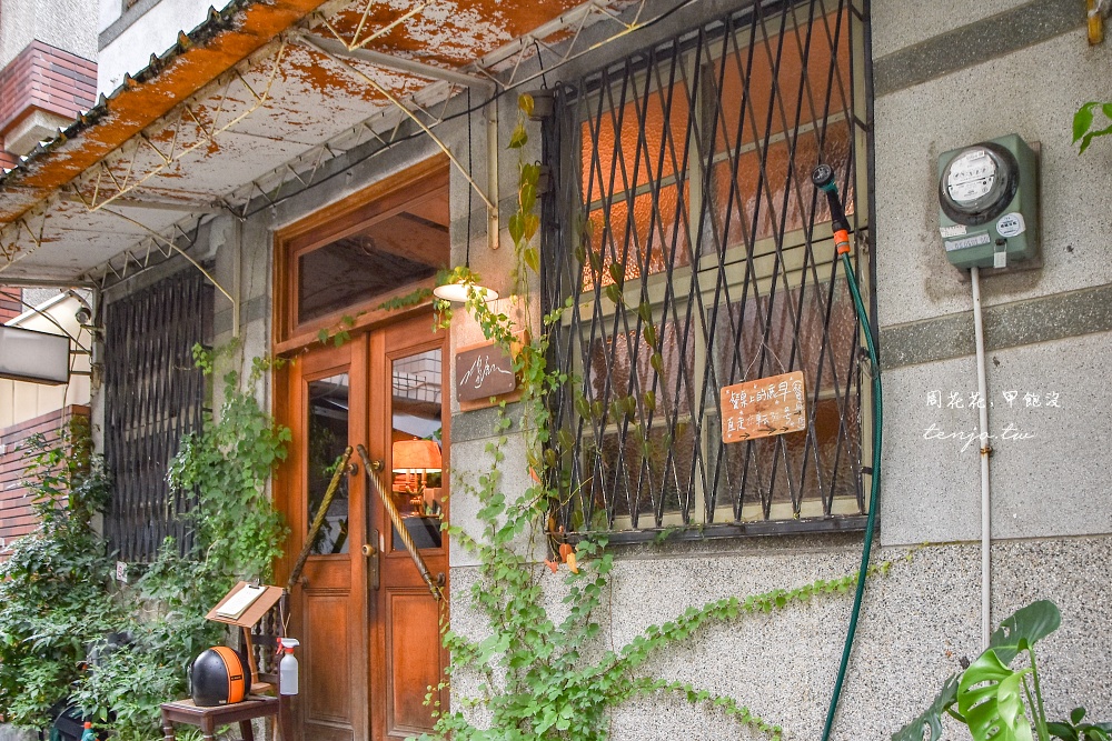 【台南美食】鹿島喫茶 超美台南老屋咖啡店！日式氛圍飲料甜點精緻好吃台南下午茶推薦