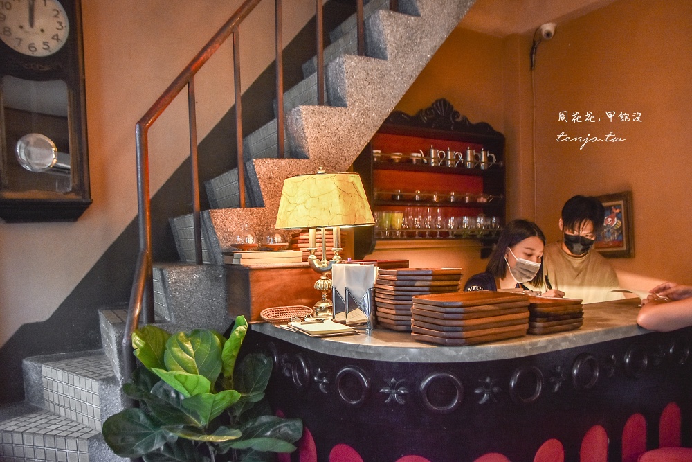 【台南美食】鹿島喫茶 超美台南老屋咖啡店！日式氛圍飲料甜點精緻好吃台南下午茶推薦