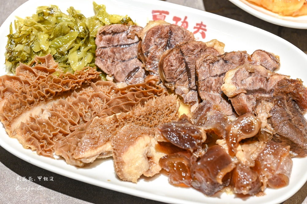 【松山區美食】夏功夫 菜單牛肉麵骨肉麵乾拌麵盅湯都是一絕！台北市監理站附近美食推薦