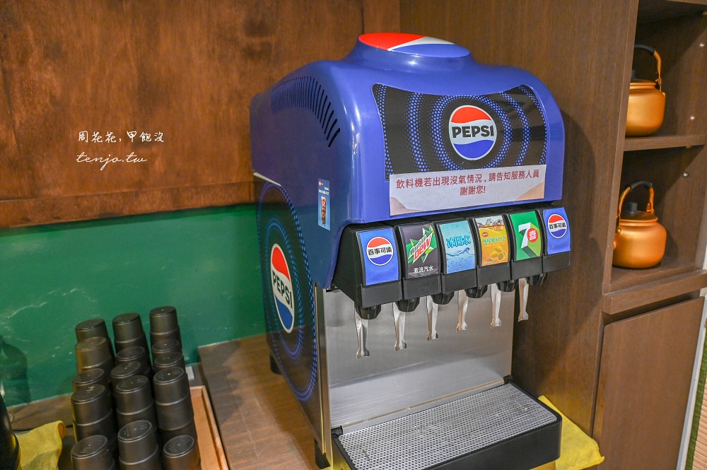 【中和景安站美食】豆浦두포 韓國老闆韓式豆腐鍋專賣店！自助吧小菜冰淇淋甜點吃到飽