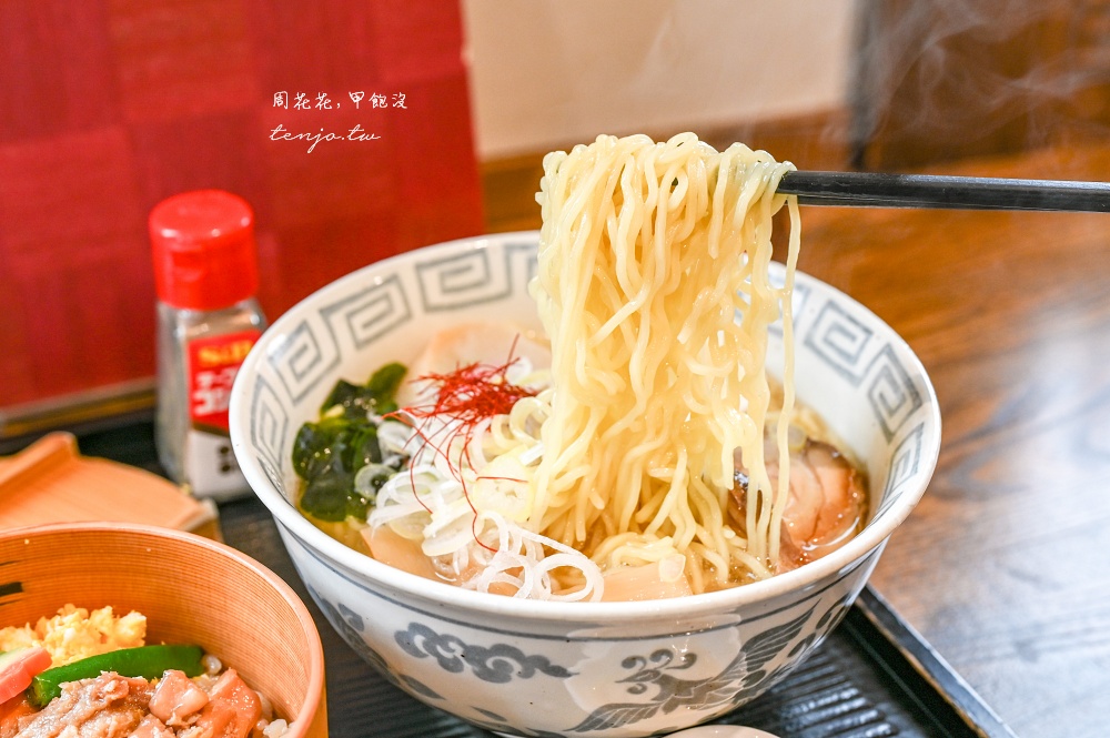 【秋田大館美食餐廳】花善 獲獎無數比內地雞飯便當!吃午餐有內用座位近景點秋田犬之里 【秋田大館美食餐廳】花善 獲獎無數比內地雞飯便當!吃午餐有內用座位近景點秋田犬之里