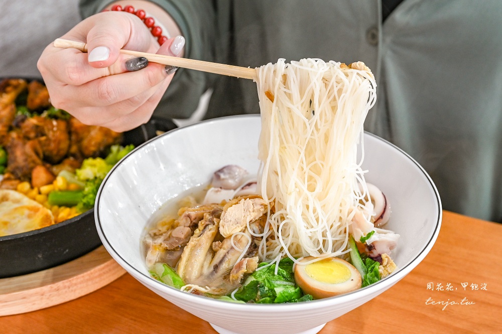 【桃園美食推薦】金小蔥雞湯米粉 嚴選30隻鹿野土雞熬湯！痛風海鮮雞湯還能獨享整隻全雞
