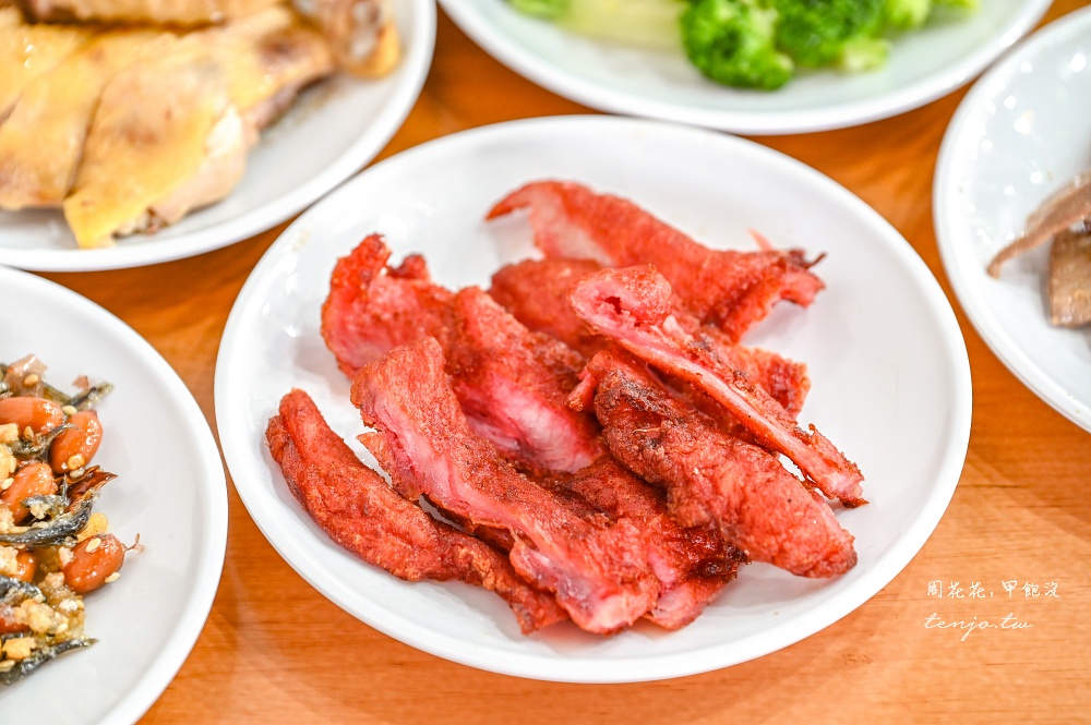 【桃園美食推薦】金小蔥雞湯米粉 嚴選30隻鹿野土雞熬湯！痛風海鮮雞湯還能獨享整隻全雞