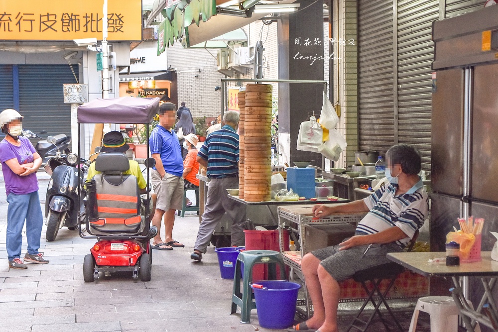 【高雄鹽埕美食】永和小籠包 在地人朋友推薦隱藏版小吃！開業40年老店連日本人都愛吃