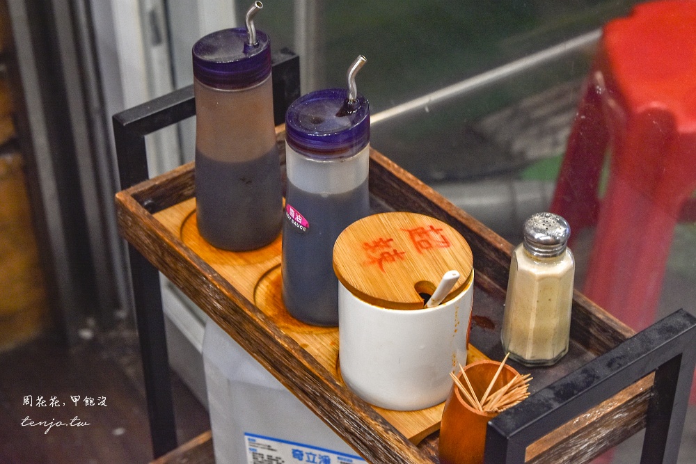 【台南保安路美食】阿文米粿 米其林必比登推薦小吃！菜單五種吃法私心最愛羹湯招牌米粿