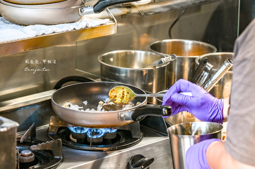 【天母美食推薦】노물nomul無水咖哩 金書西餐飲最新力作！直火現炒濃郁咖哩包生菜好吃