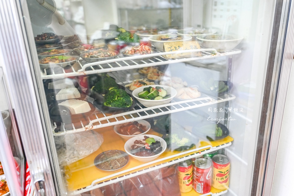 【新北市淡水美食】蒸美味 在地隱藏版平價小吃推薦！菜單小籠湯包百元有找近淡水老街