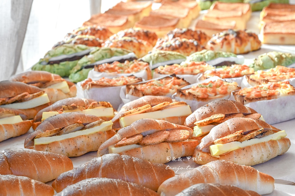 【新北淡水咖啡店】生日盪高俱樂部 淡海新市鎮生日蛋糕推薦！可頌麵包甜點布丁都很好吃