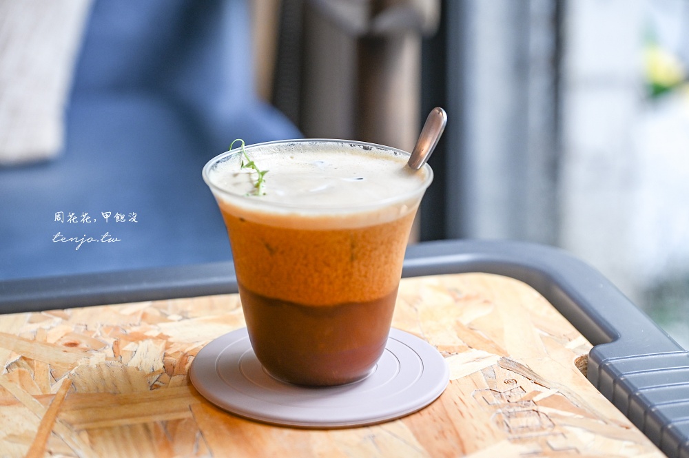 【大安站咖啡廳】水哥咖啡 開到晚上11點深夜咖啡店!菜單飲料甜點選擇多適合辦公用電腦 【大安站咖啡廳】水哥咖啡 開到晚上11點深夜咖啡店!菜單飲料甜點選擇多適合辦公用電腦