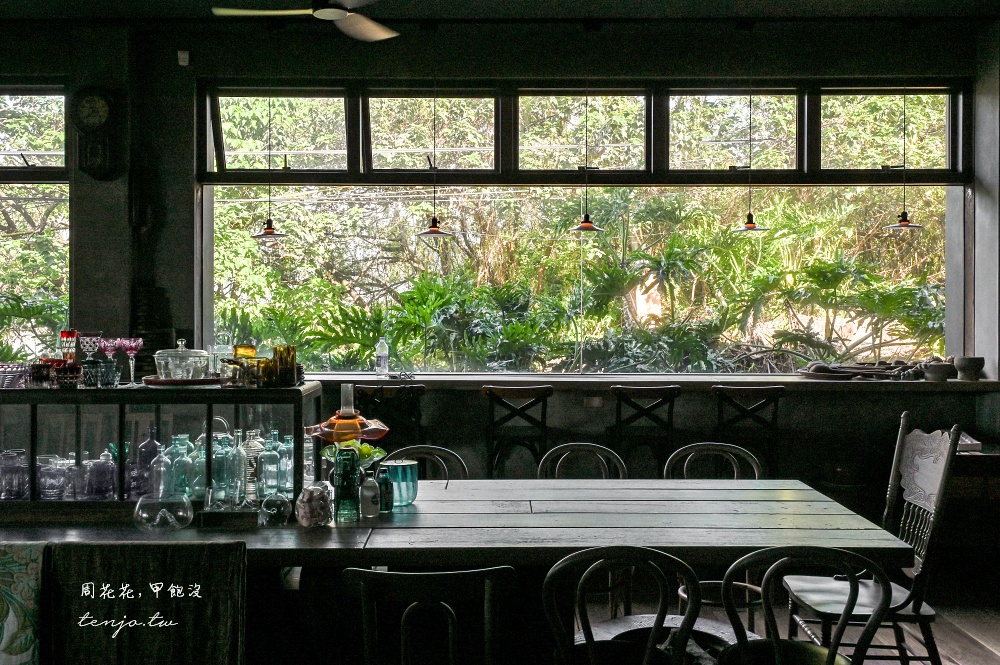 【台北秘境咖啡店】美好時光八里 隱身山腰間預約制咖啡廳！滿屋古物復古氛圍景觀可看海