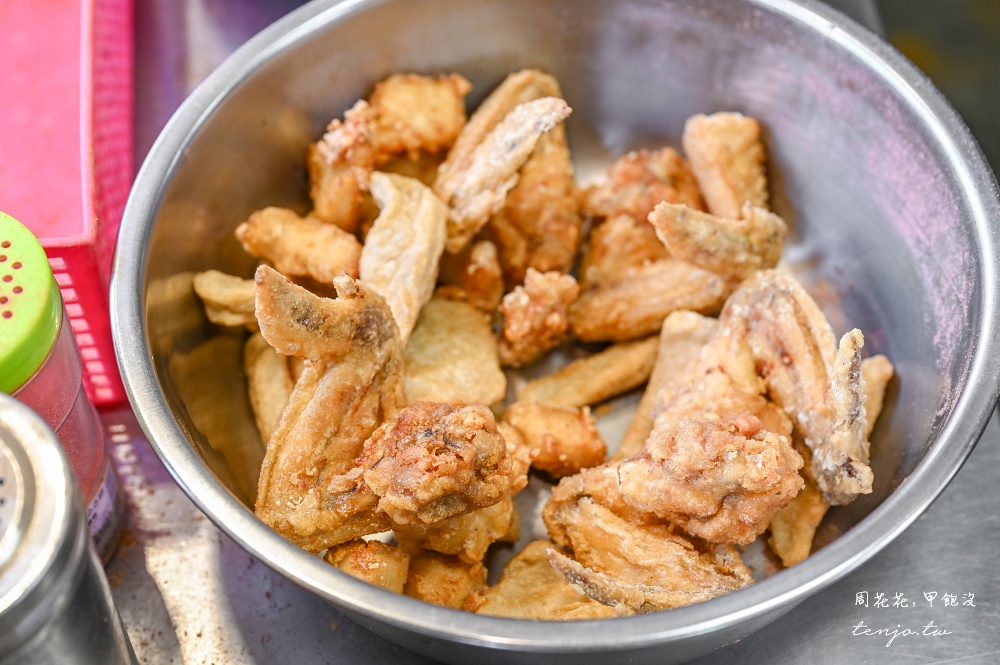 【北投石牌美食】陳季炸雞總店 在地超人氣排隊炸雞店！五支雞翅只要110元便宜好吃大推薦