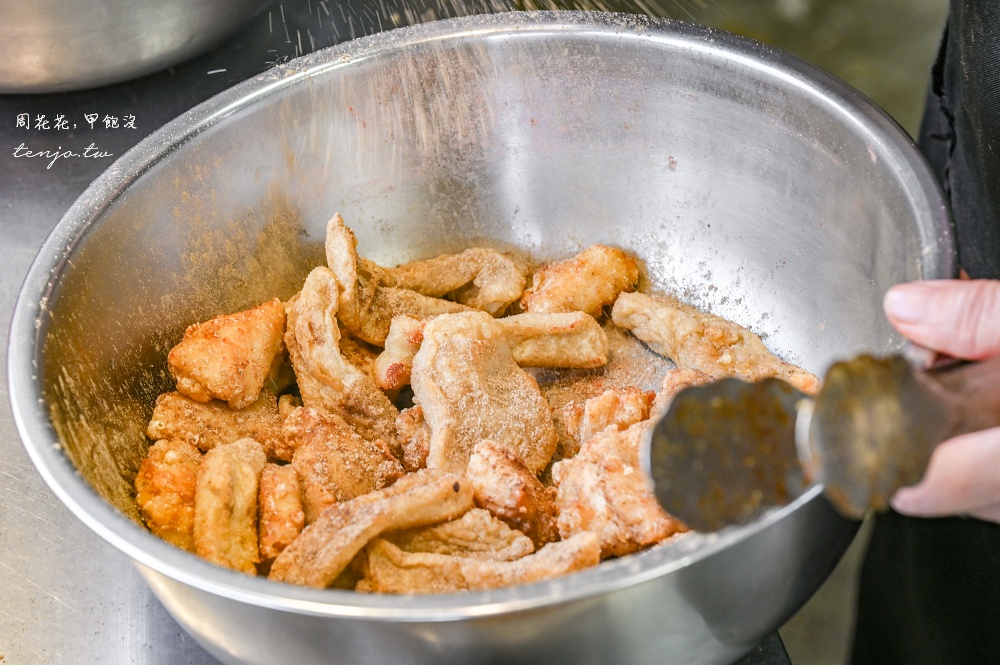 【北投石牌美食】陳季炸雞總店 在地超人氣排隊炸雞店！五支雞翅只要110元便宜好吃大推薦