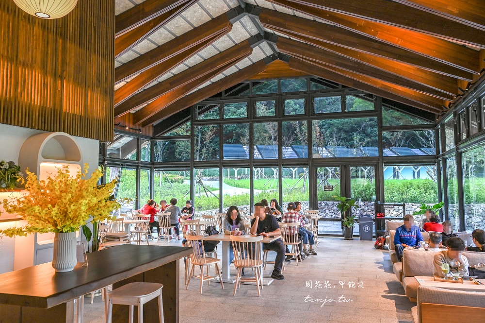 【宜蘭礁溪景觀咖啡廳】Herbelle Tea 湖畔茶屋 龍潭湖畔超美玻璃屋咖啡廳！低消只要80元