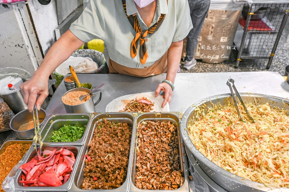 【雙連美食推薦】建國潤餅 雙連市場內超人氣排隊名店！日本觀光客都愛的大份量台北潤餅