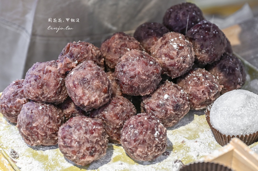 【大稻埕迪化街美食】幸福草莓大福 一顆只要40元！紅豆芋頭兩種口味任你選排隊不會很久