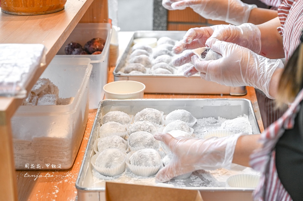 【大稻埕美食推薦】路力草莓大福 超人氣迪化街草莓大福糖葫蘆！一顆50元草莓多汁又大顆