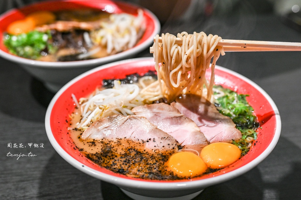【熊本美食】熊本拉麵黑亭本店 70年老店最強熊本拉麵推薦！焦香蒜油與生雞蛋的完美組合