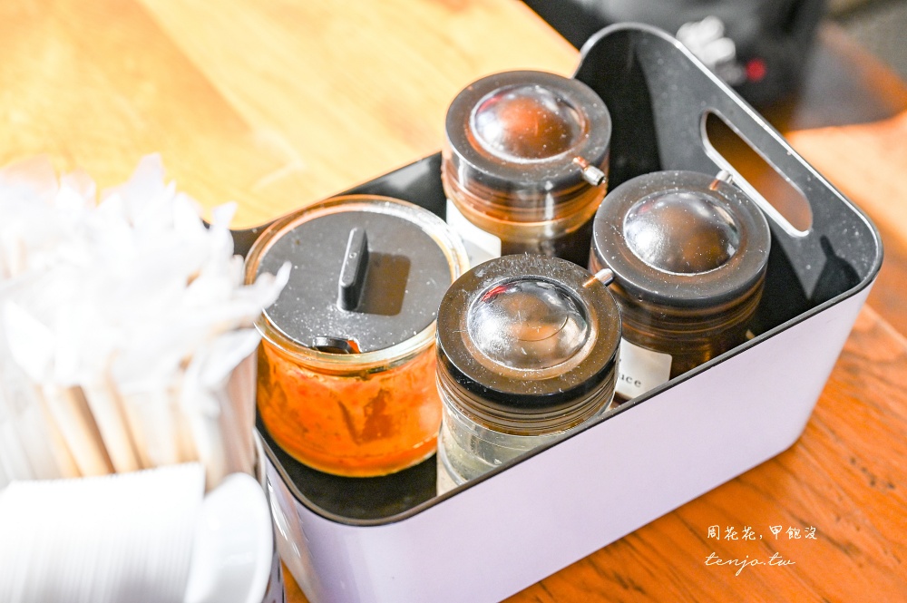 【萬華西門町美食】梁山泊小籠湯包 日韓遊客封為平價鼎泰豐名店！超爆汁小籠包好吃推薦