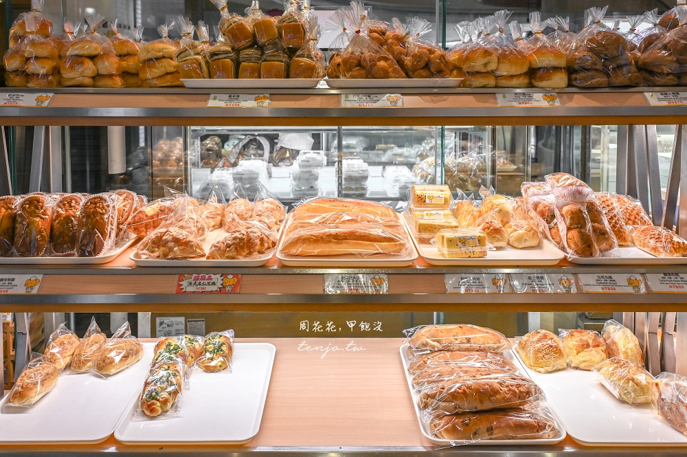 【南京復興美食甜點】兄弟大飯店麵包坊 脆網友推薦封為台北最好吃草莓大福、脆皮年糕