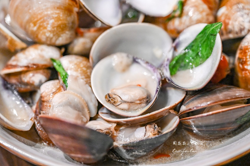 【圓山美食推薦】Green Door Bar 綠門老酒吧 老饕封為台北最強炸雞!披薩炒蛤蜊都好吃 【圓山美食推薦】Green Door Bar 綠門老酒吧 老饕封為台北最強炸雞!披薩炒蛤蜊都好吃