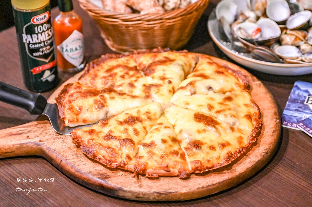 【圓山美食推薦】Green Door Bar 綠門老酒吧 老饕封為台北最強炸雞!披薩炒蛤蜊都好吃 【圓山美食推薦】Green Door Bar 綠門老酒吧 老饕封為台北最強炸雞!披薩炒蛤蜊都好吃