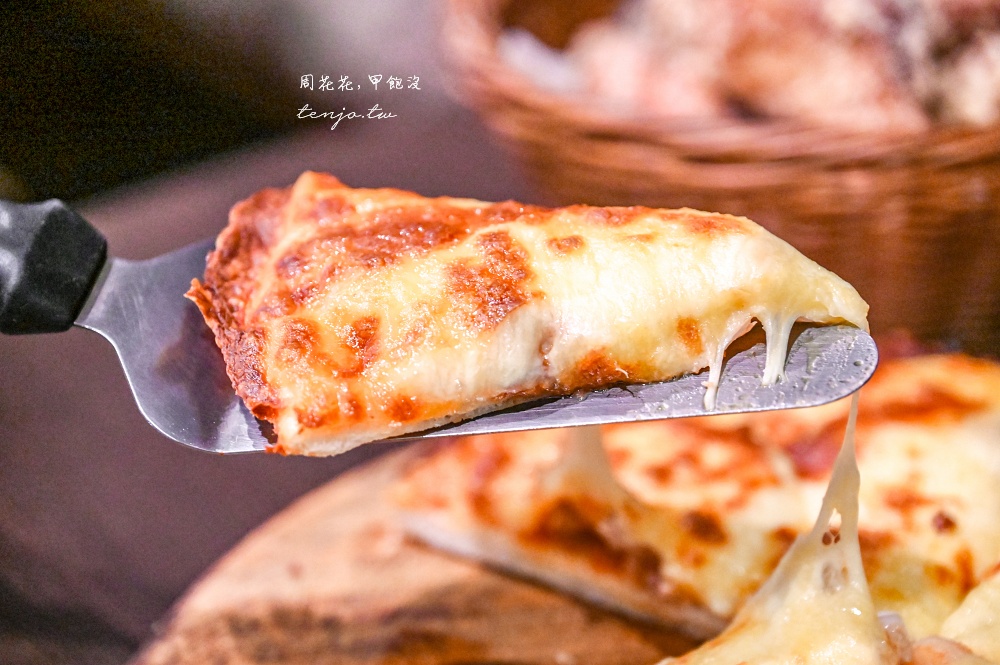 【圓山美食推薦】Green Door Bar 綠門老酒吧 老饕封為台北最強炸雞!披薩炒蛤蜊都好吃 【圓山美食推薦】Green Door Bar 綠門老酒吧 老饕封為台北最強炸雞!披薩炒蛤蜊都好吃