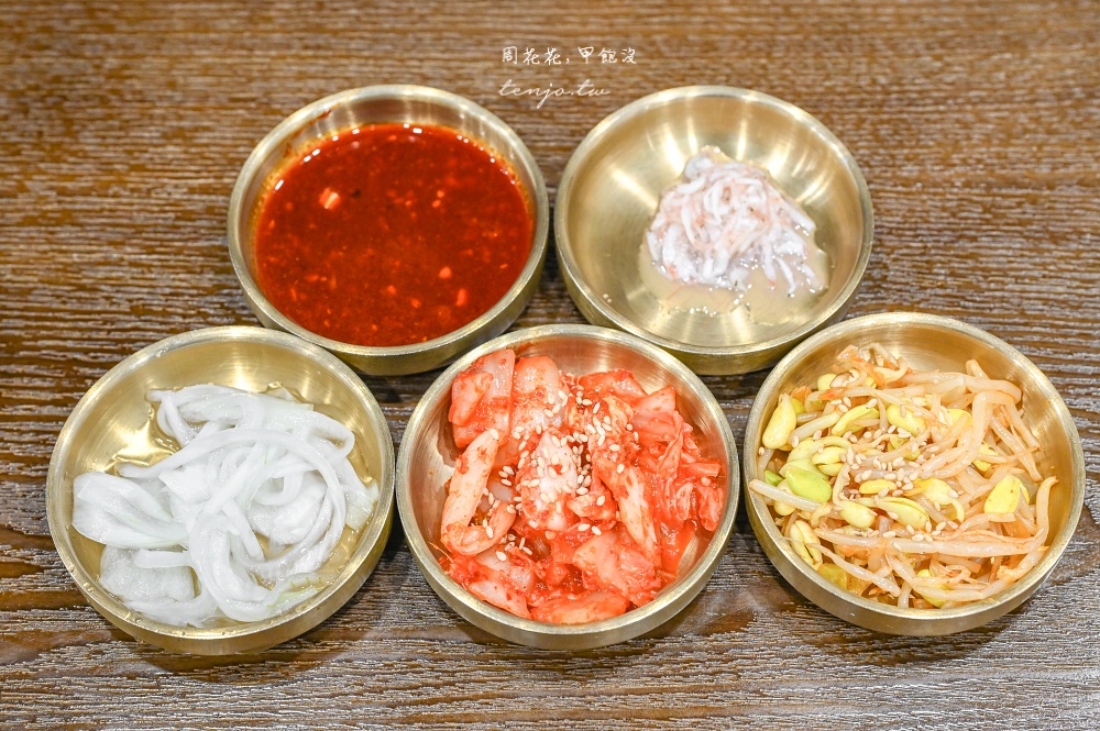 【南京三民美食】釜山湯飯부산국밥 韓國老闆店員料理道地釜山美食！好吃台北韓式湯飯推薦